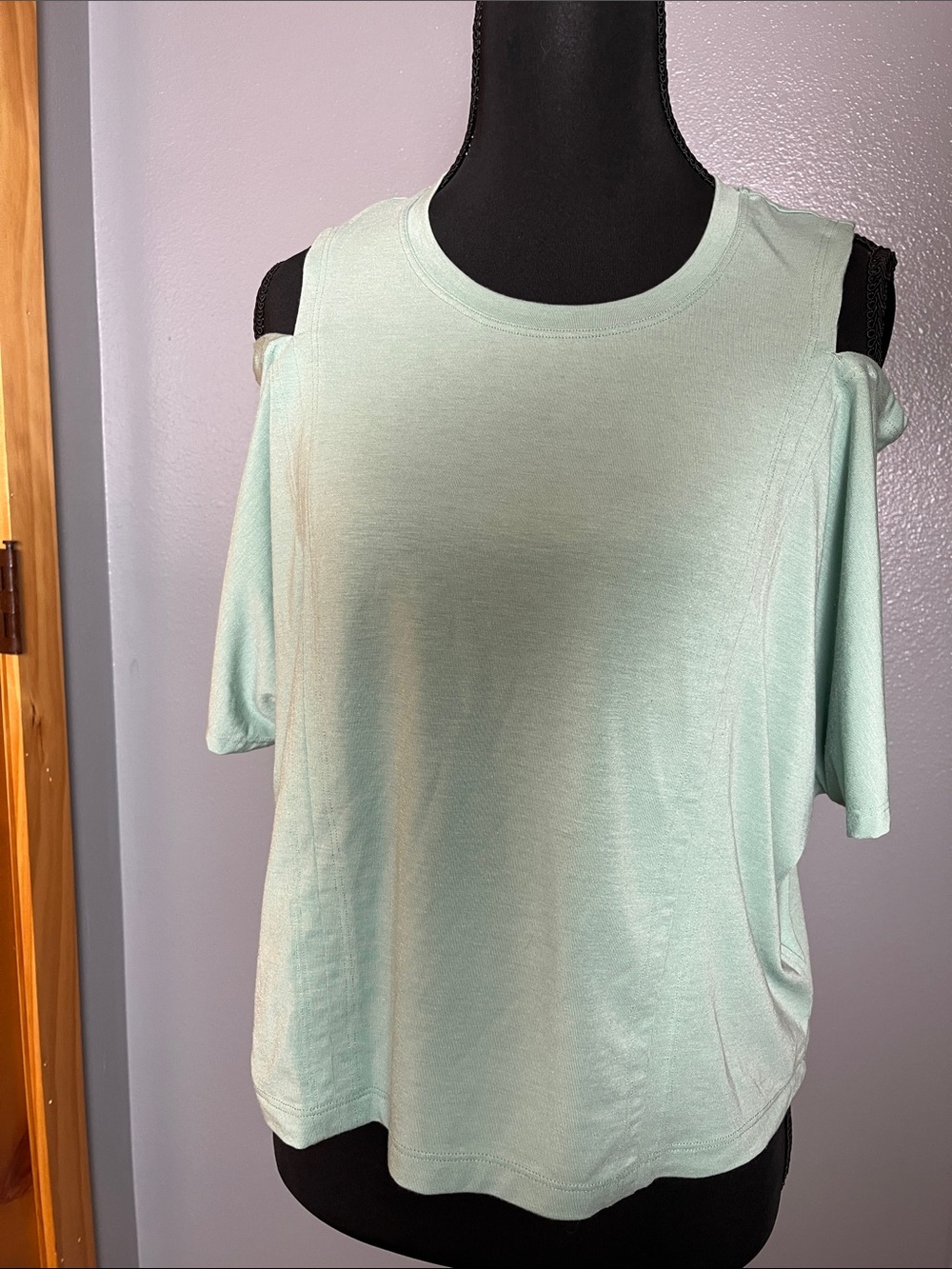 Athleta Mint Green Cold-Shoulder Short Sleeve Tee
